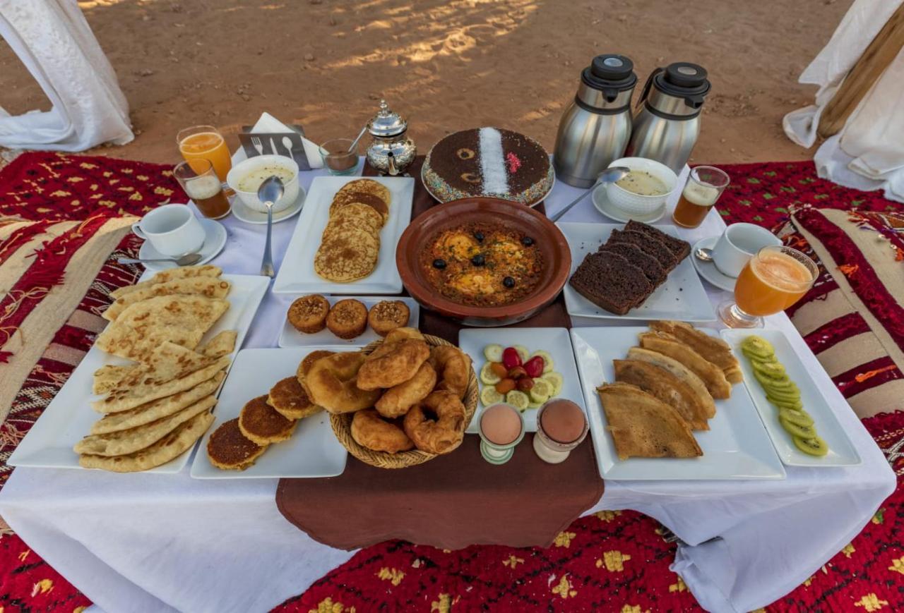 Merzouga Luxury Traditional Camp Екстериор снимка